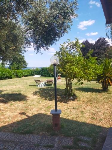 Independent Villa With Private Beach On The Lake Bracciano  Ngoại thất bức ảnh