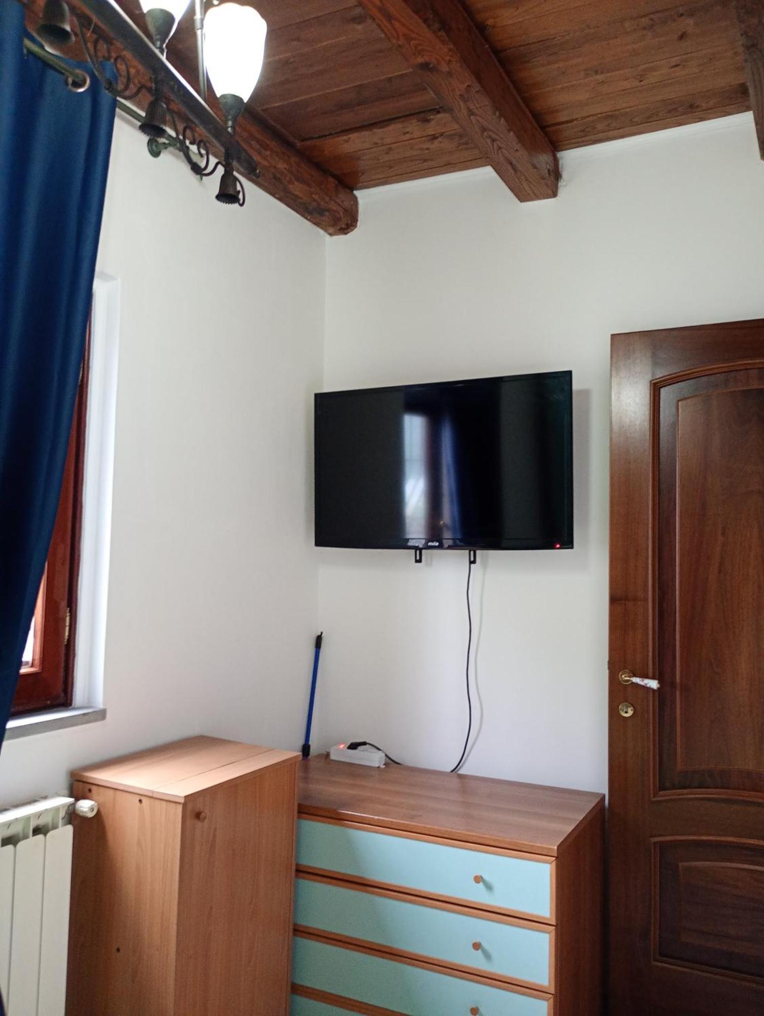 Independent Villa With Private Beach On The Lake Bracciano  Ngoại thất bức ảnh